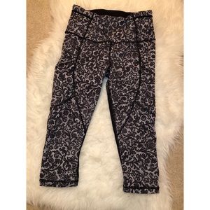 LULULEMON Crop Leggings